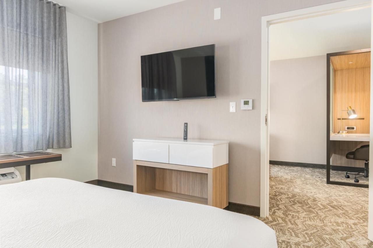  | Hotel 44 North Freeport Brunswick