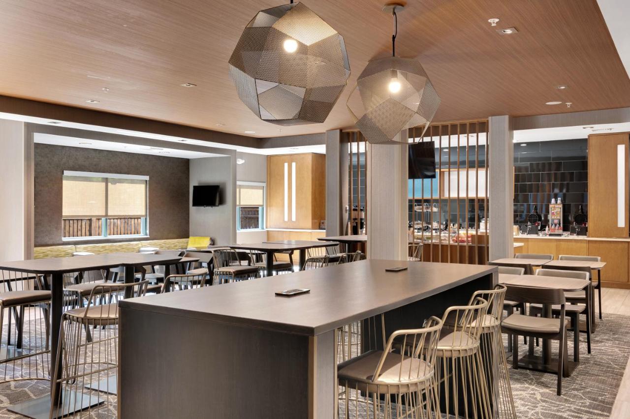 | Hotel 44 North Freeport Brunswick