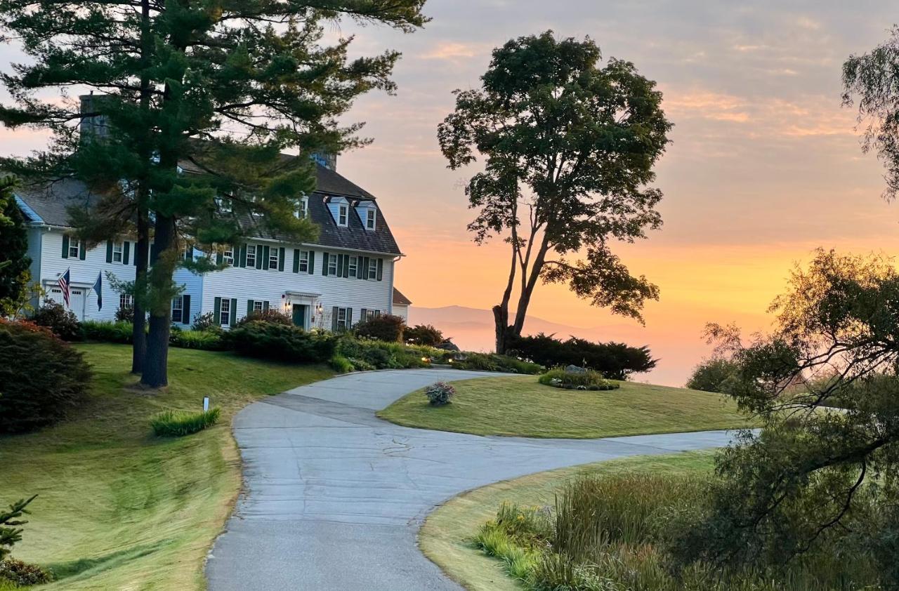 | Adair Country Inn & Restaurant