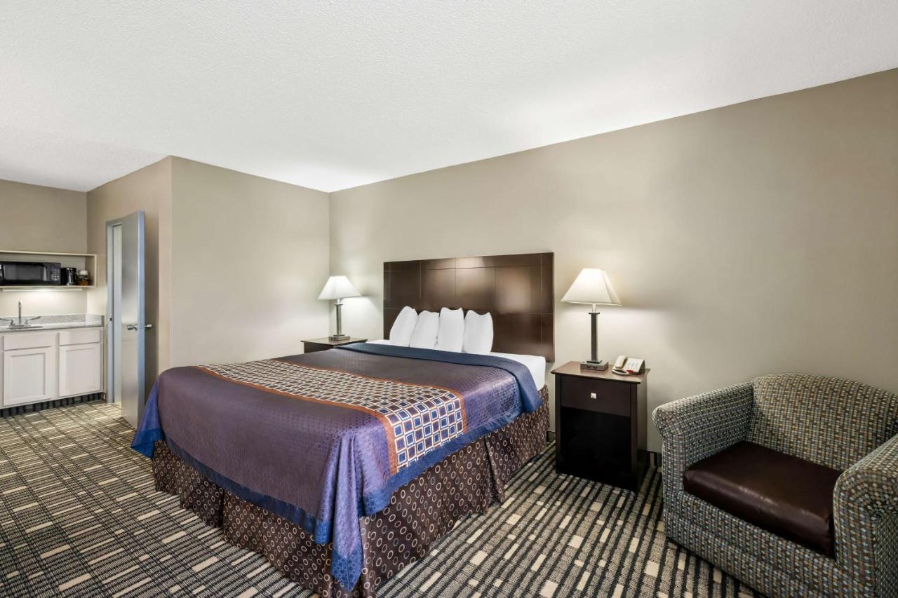King Room at SureStay Plus Hotel by Best Western Lubbock Medical Center