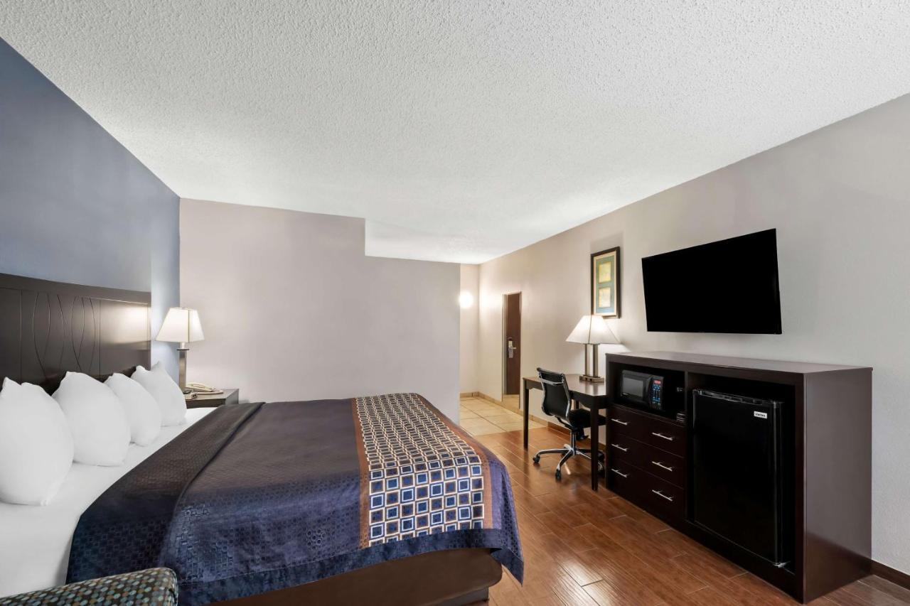Queen Room with Sofa Bed at SureStay Plus Hotel by Best Western Lubbock Medical Center