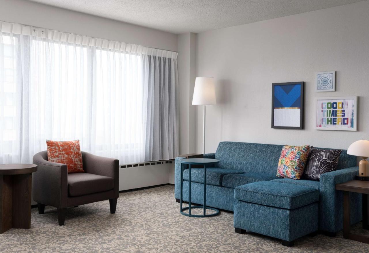 Hearing Accessible One Bedroom Suite King at Sonesta ES Suites Chicago Downtown Magnificent Mile - Medical