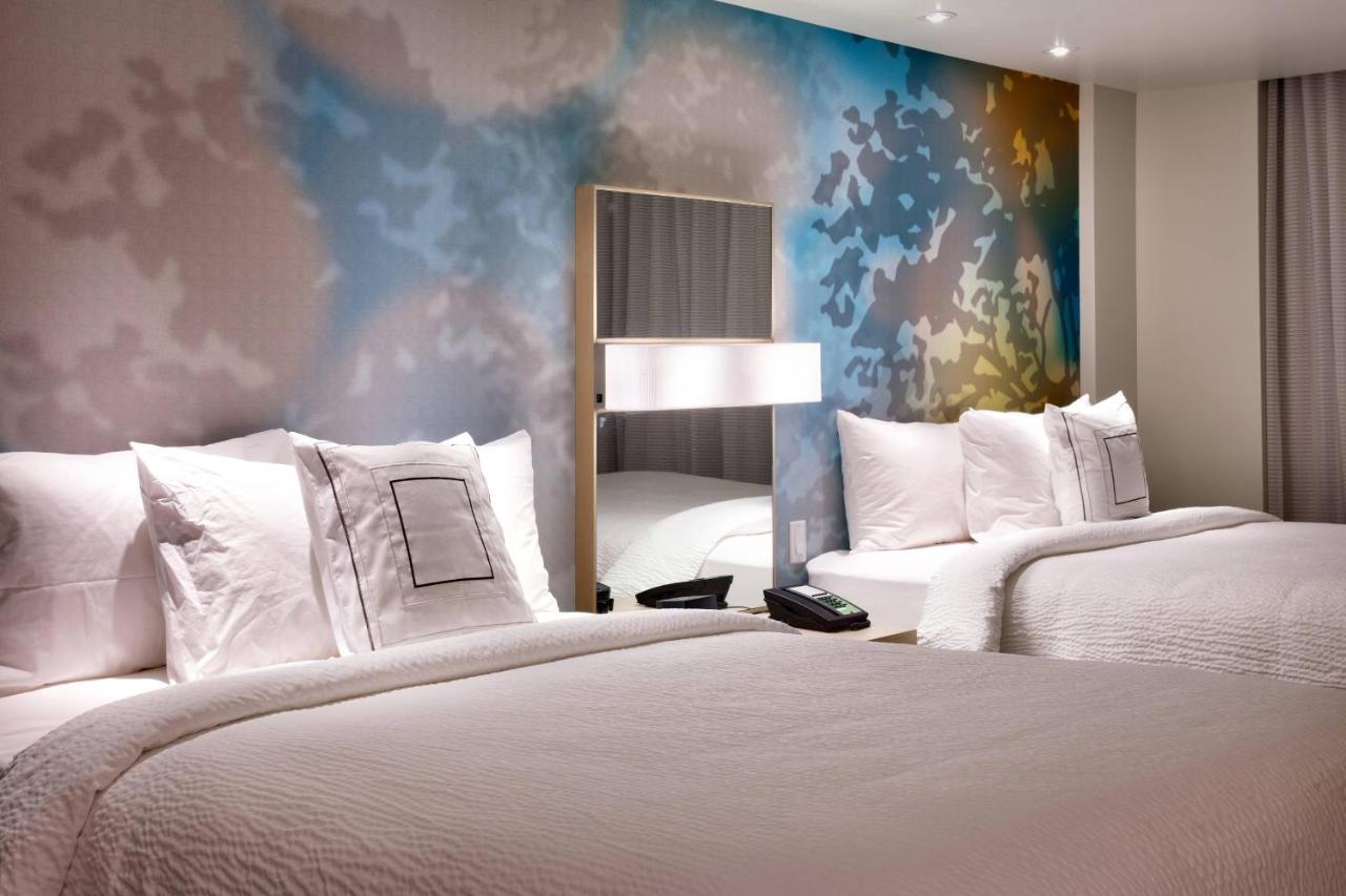 Queen Room with Two Queen Beds at Courtyard Salt Lake City Downtown