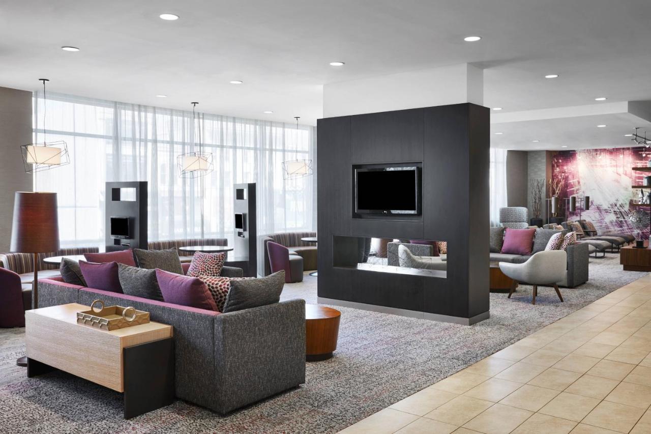 | Courtyard by Marriott Newark Downtown