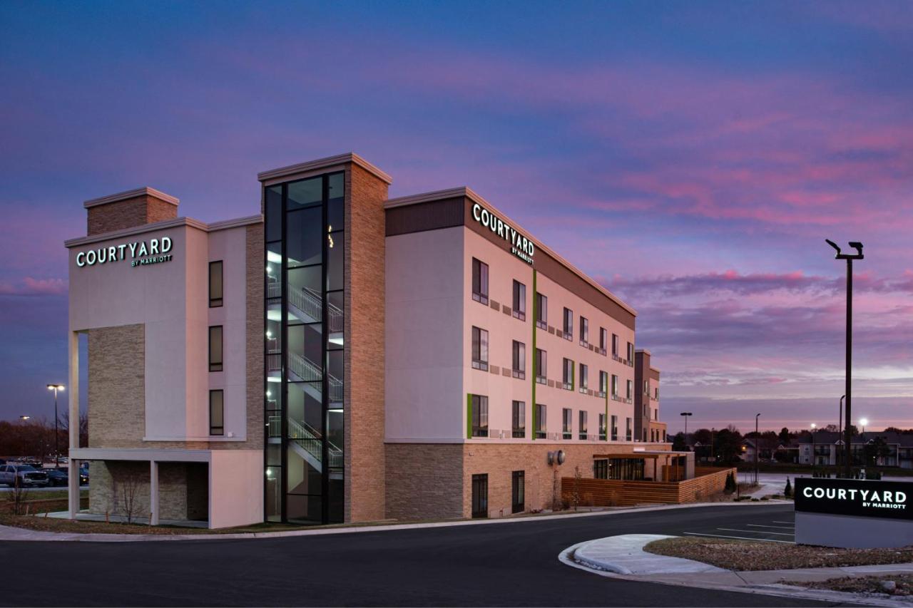 | Courtyard Kansas City Olathe