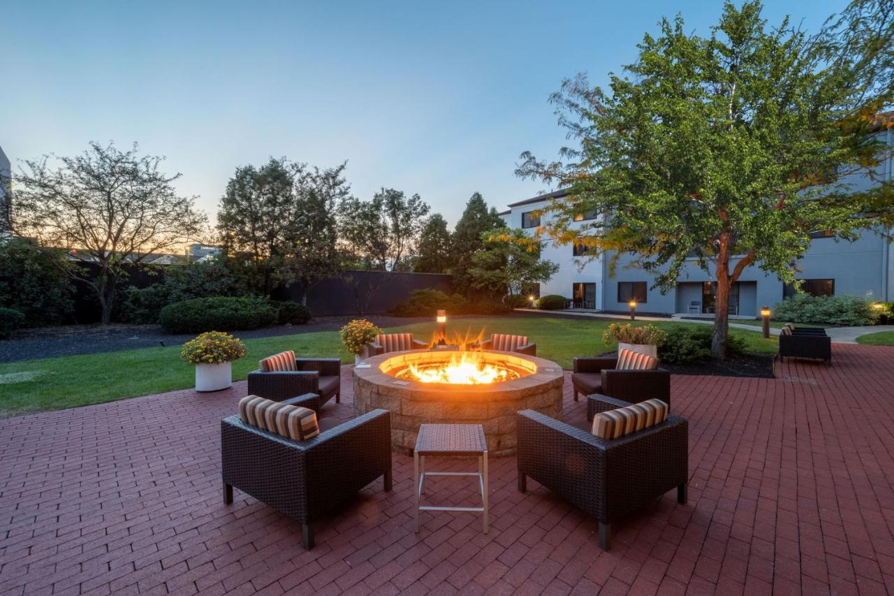  | Courtyard Columbus Airport