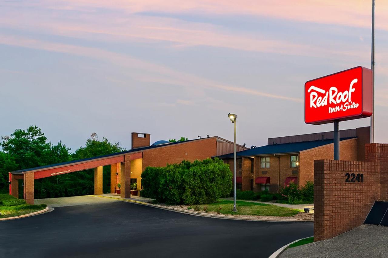 | Red Roof Inn Lexington - Hamburg