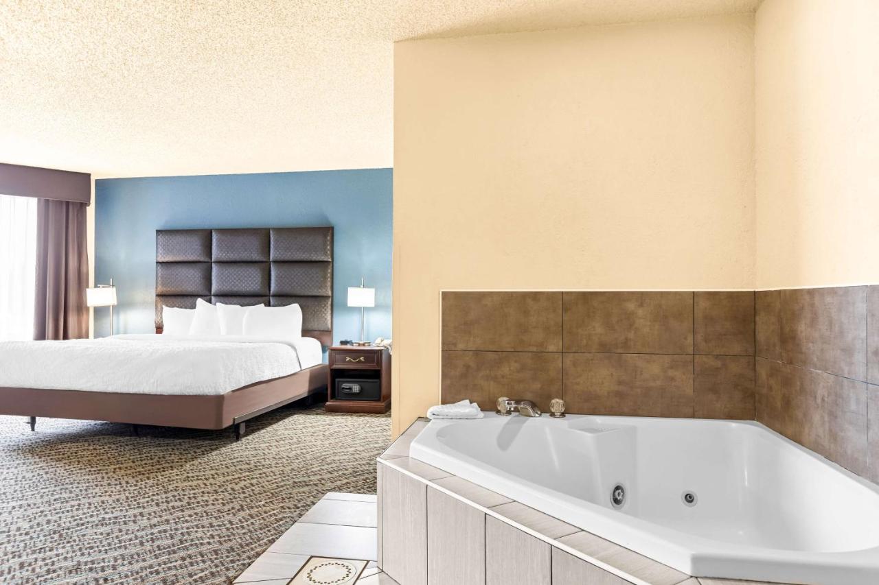  | Best Western Holiday Manor