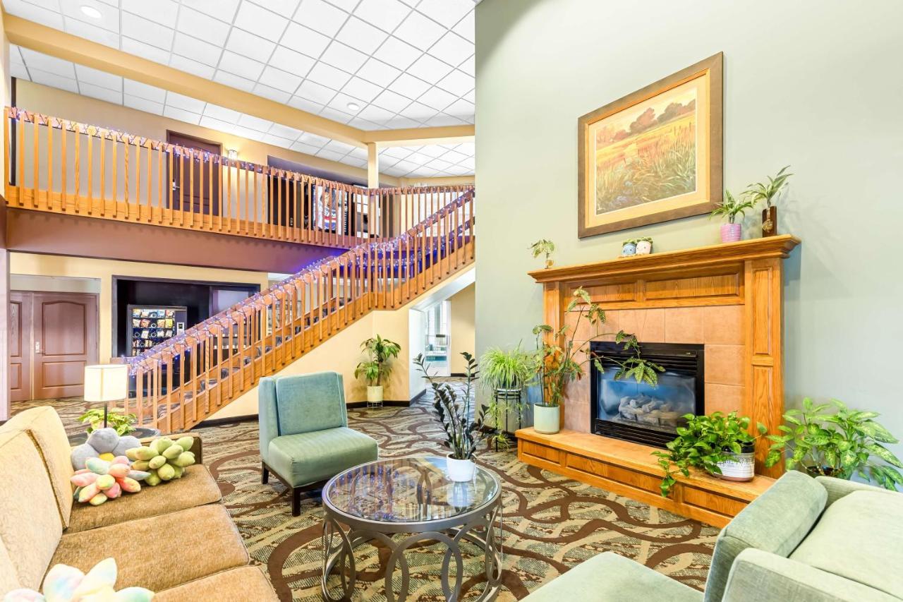  | Best Western Holiday Manor