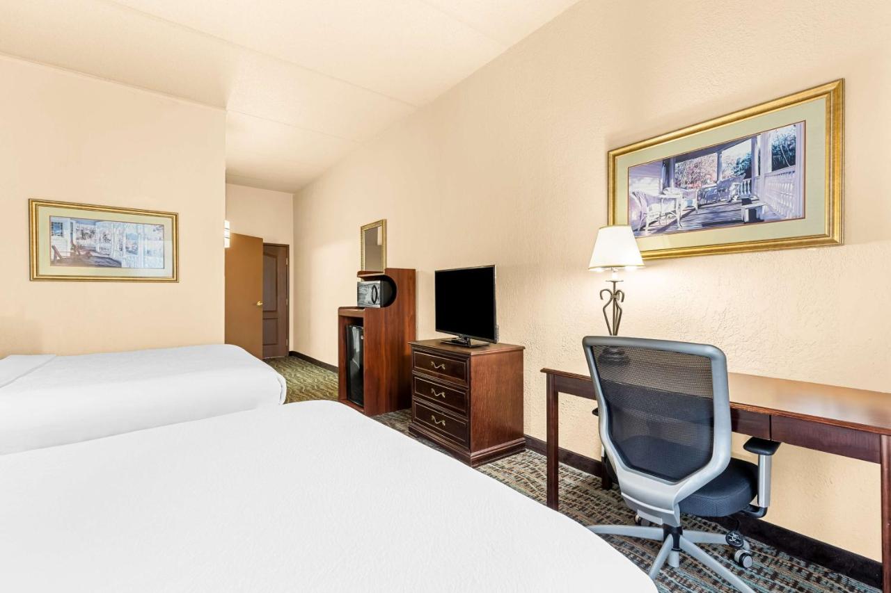  | Best Western Holiday Manor