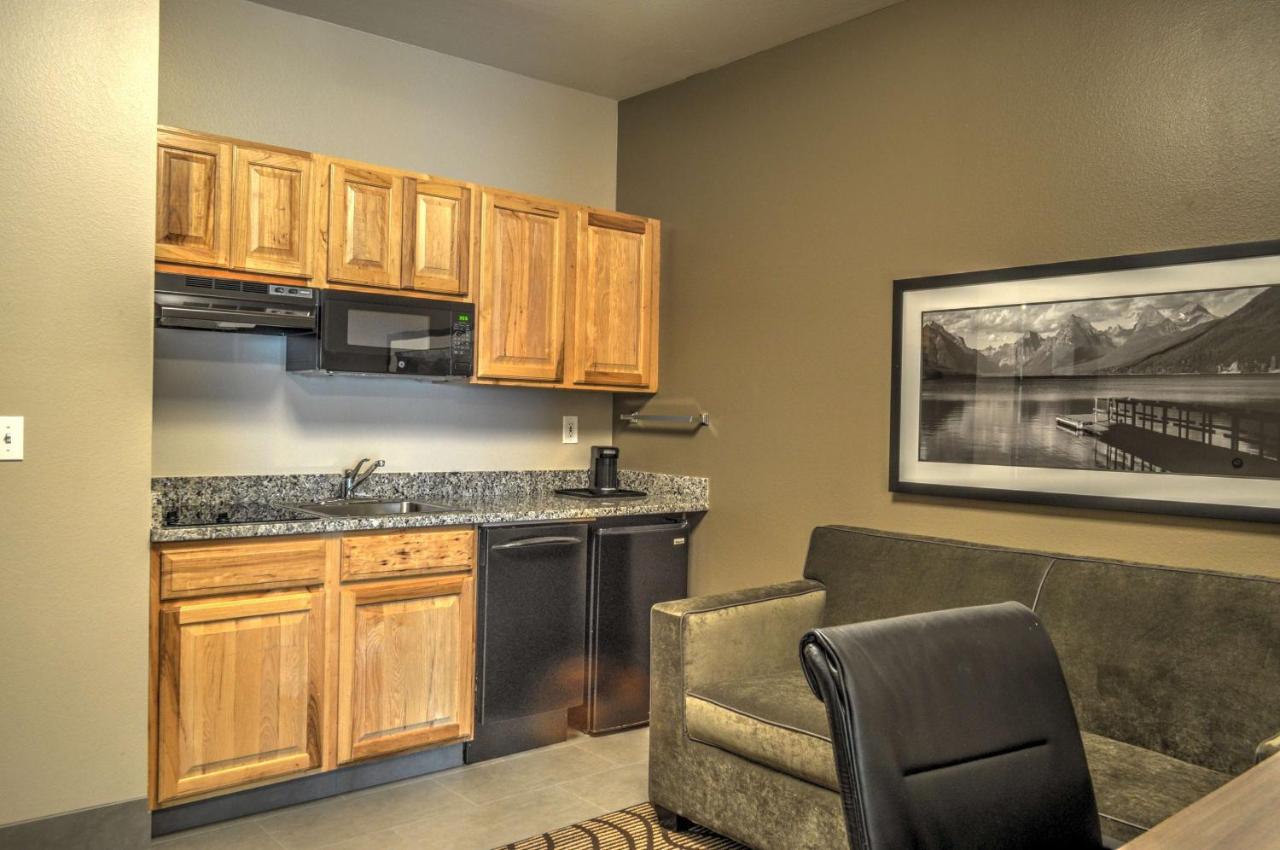 One-Bedroom Suite at Best Western Plus Kalispell/Glacier Park West Hotel & Suites