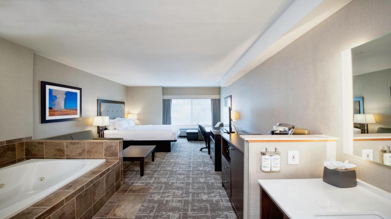 King Room with Spa Bath at Holiday Inn West Yellowstone by IHG.