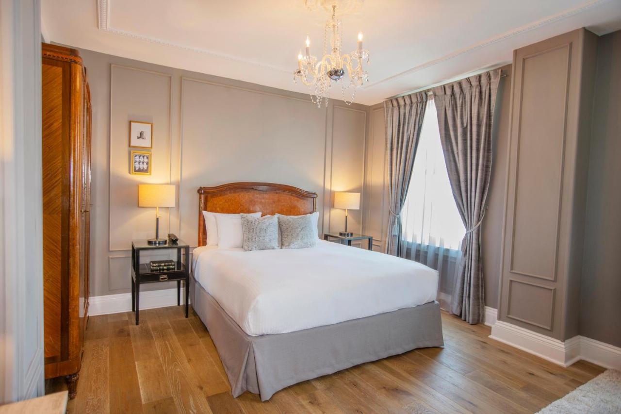 Luxury King Room at The Culver Hotel