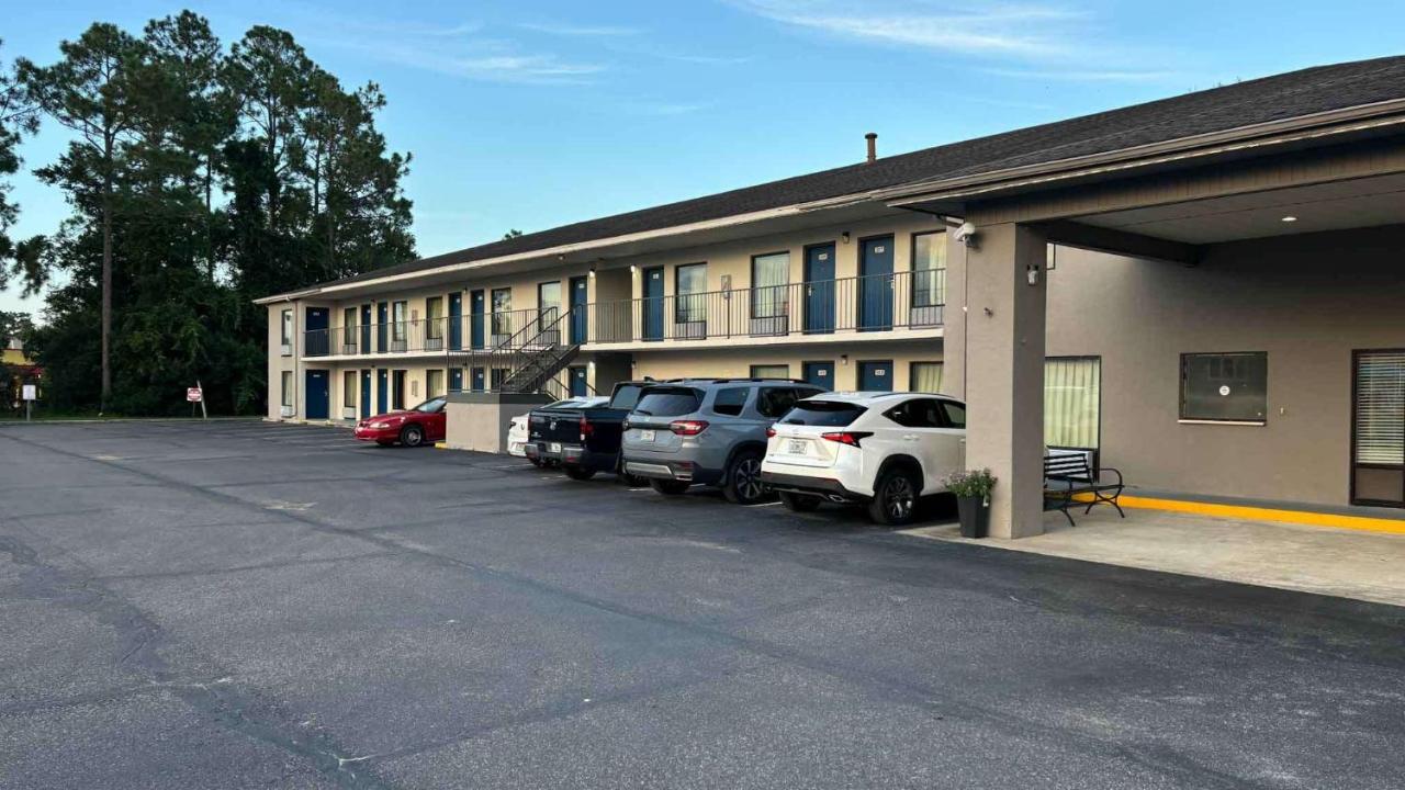  | Motel 6-Macclenny, FL