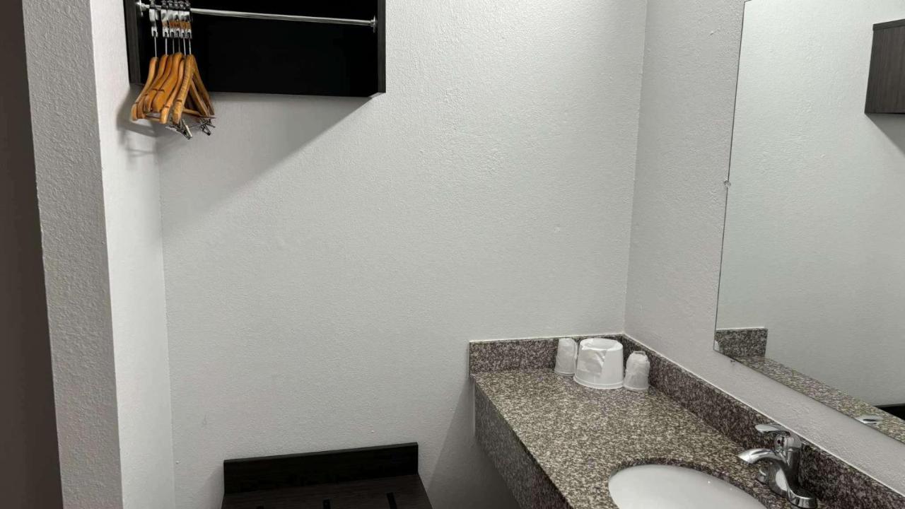  | Motel 6-Macclenny, FL