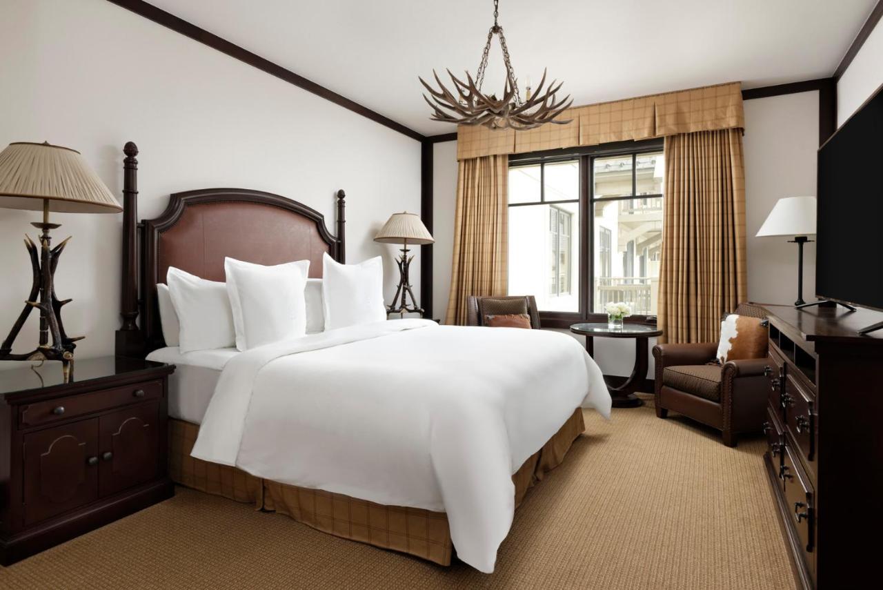 Baccarat Three-Bedroom Residence at Four Seasons Residences Vail