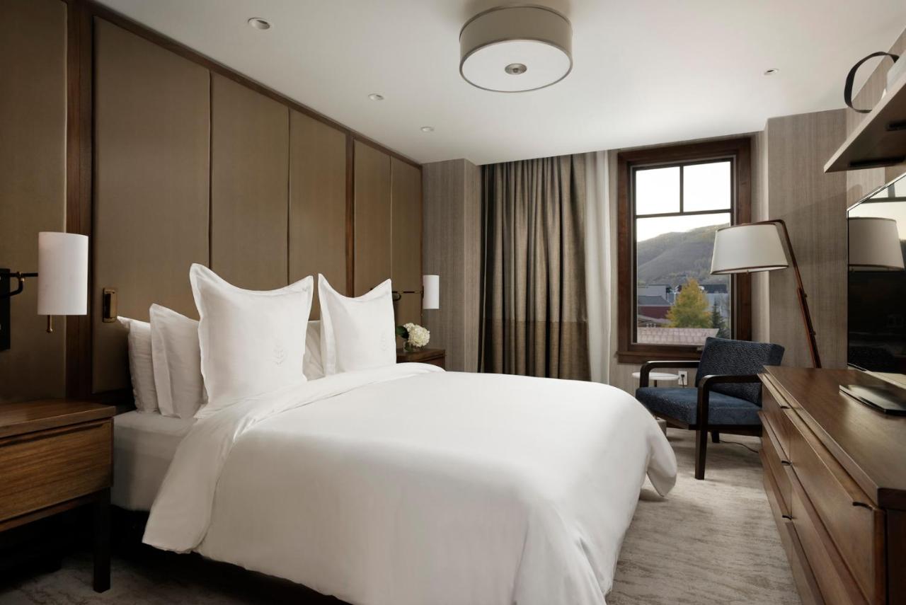 Sundown Three-Bedroom Residence at Four Seasons Residences Vail