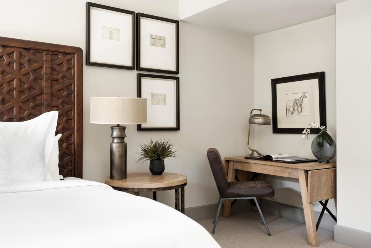 Game Creek Three-Bedroom Residence at Four Seasons Residences Vail