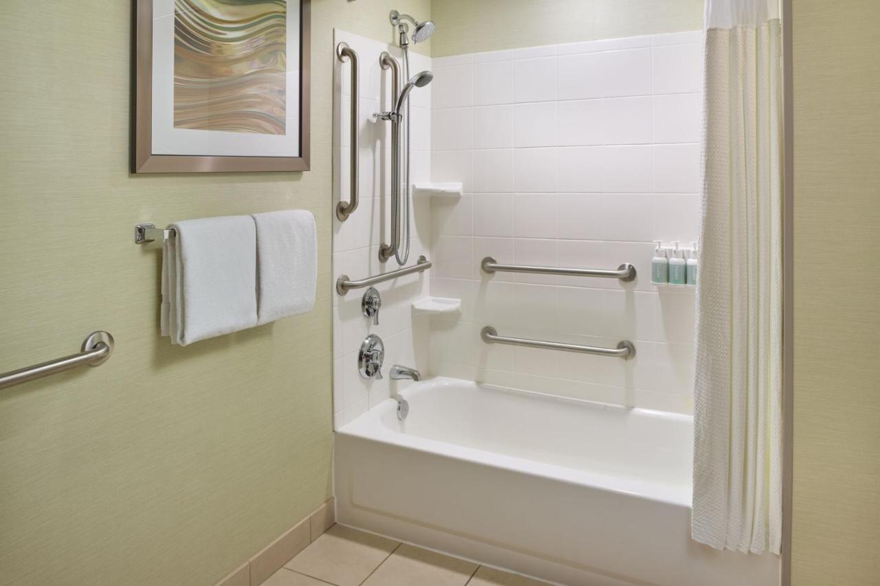 Queen Room with Two Queen Beds at Courtyard by Marriott Nashville Goodlettsville