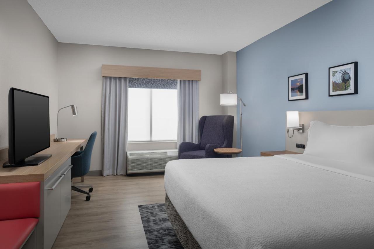 King Room at Hilton Garden Inn Wilkes Barre