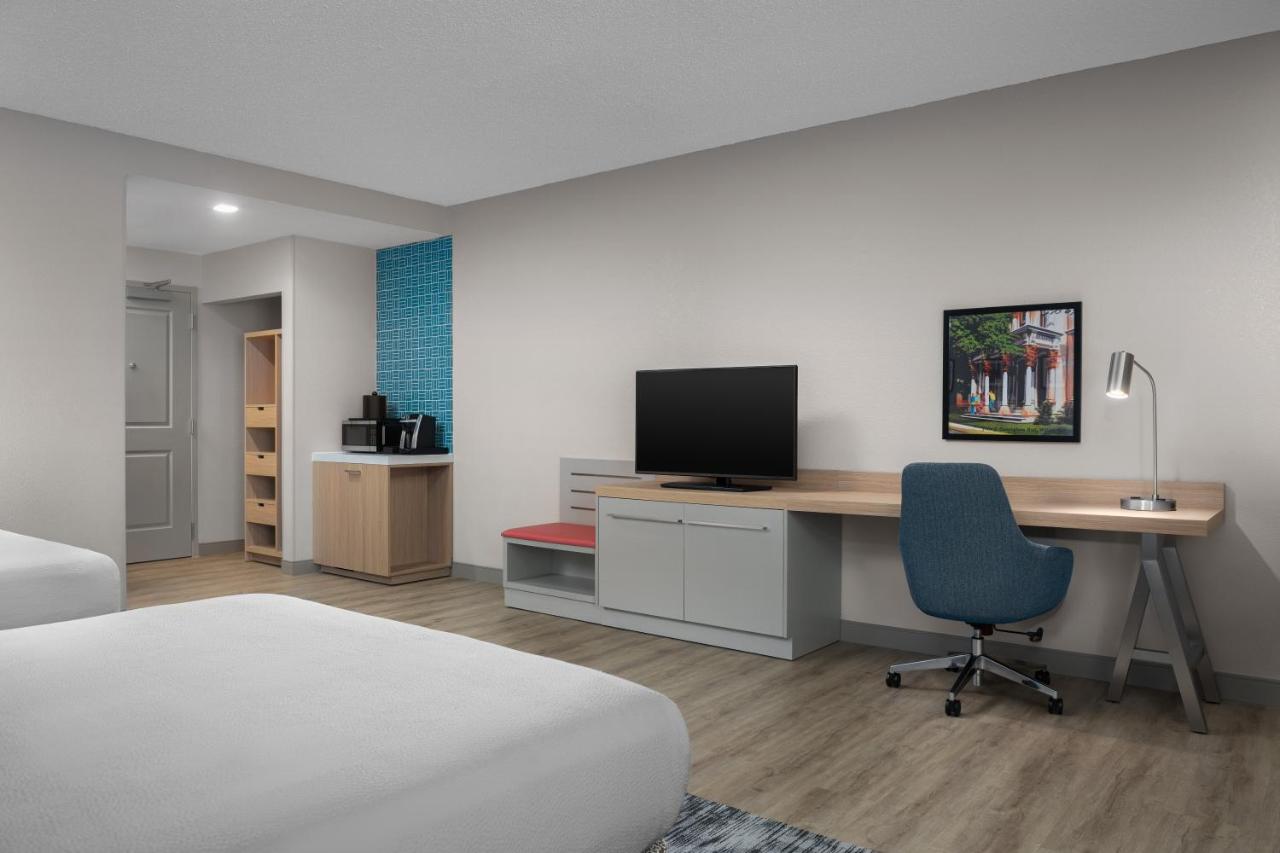 Two Queen Hearing Accessible at Hilton Garden Inn Wilkes Barre