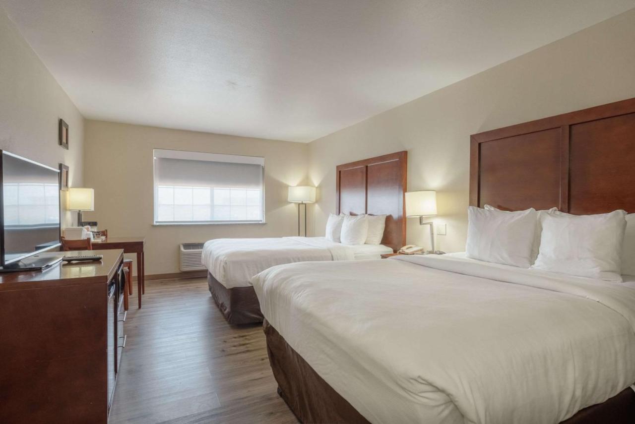 Standard Queen Room with Two Queen Beds - Non-Smoking at Comfort Inn & Suites Alamosa