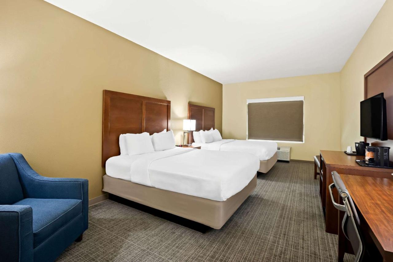 | Comfort Inn & Suites High Point - Archdale