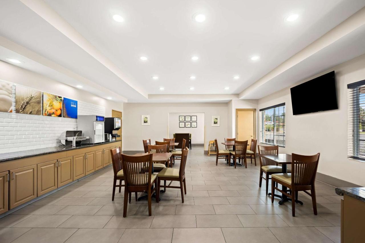 | Comfort Inn & Suites High Point - Archdale