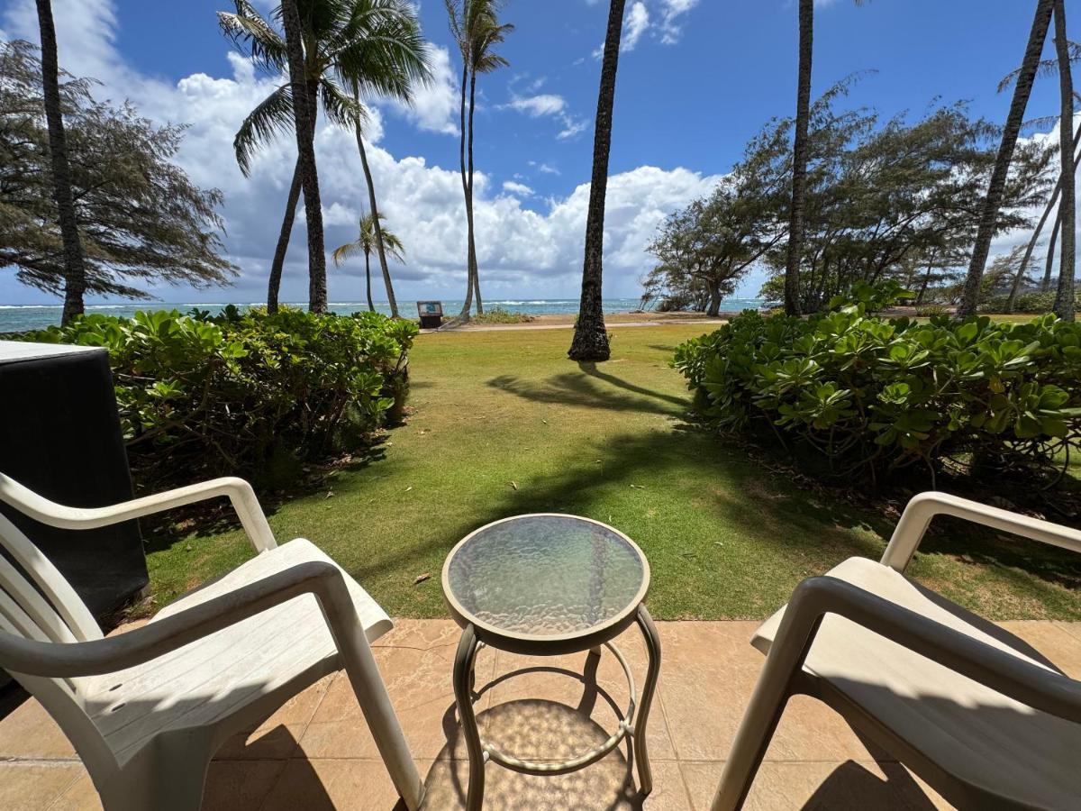 King Room - Ocean Front at Hotel Coral Reef