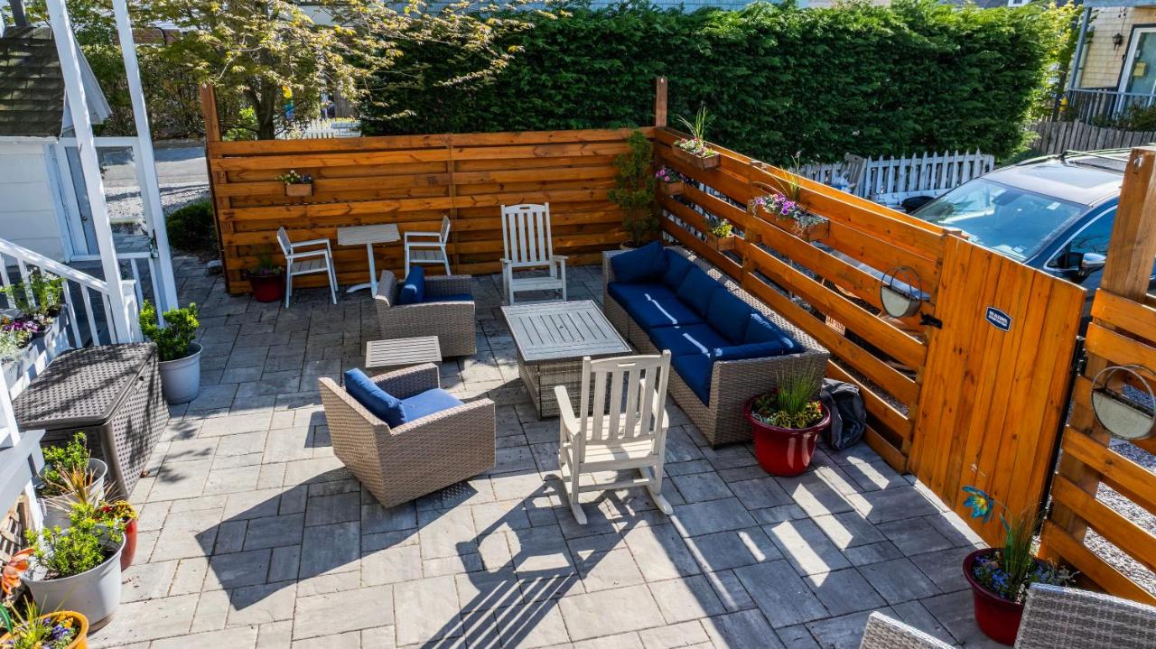 | Brasswood Inn