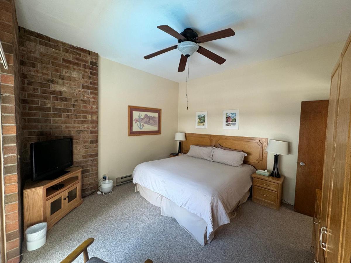 One-Bedroom Apartment at Shadow Mountain Lodge