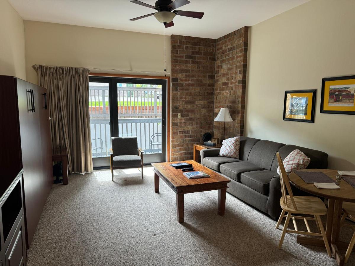 Studio at Shadow Mountain Lodge