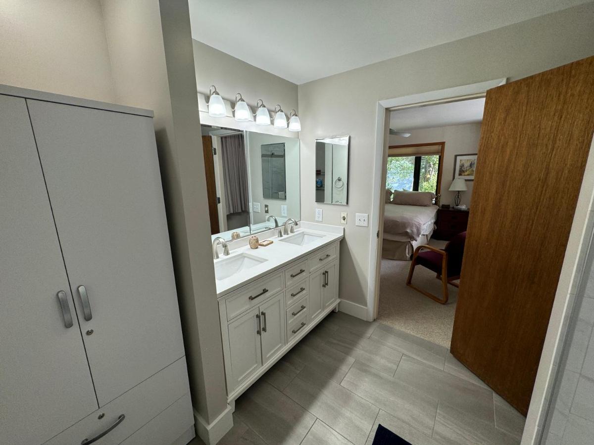 Three-Bedroom Apartment at Shadow Mountain Lodge