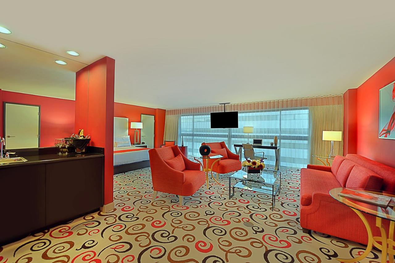 | Downtown Grand Hotel & Casino