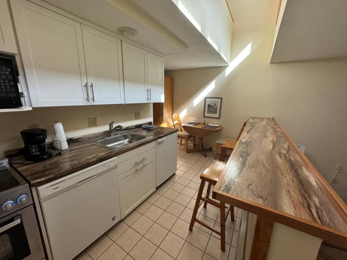 Studio at Shadow Mountain Lodge