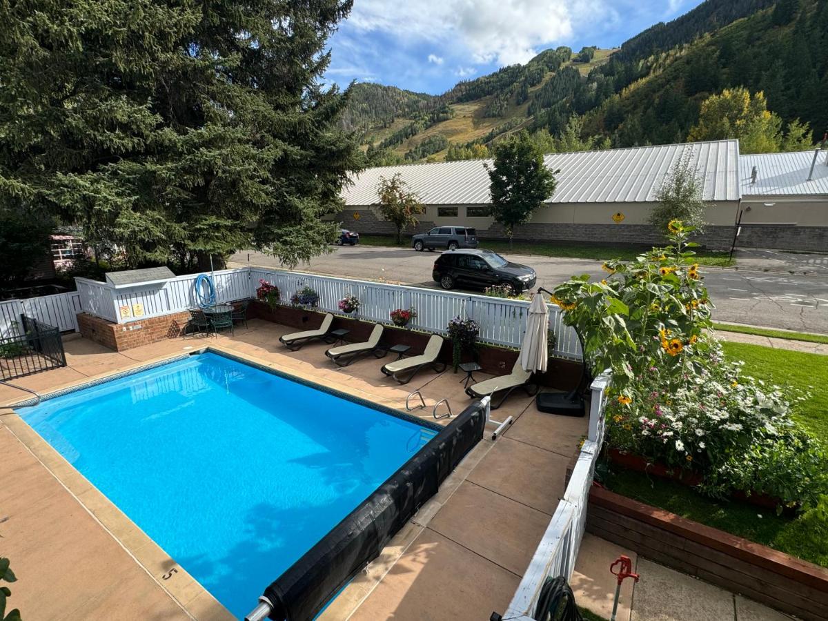 Studio at Shadow Mountain Lodge