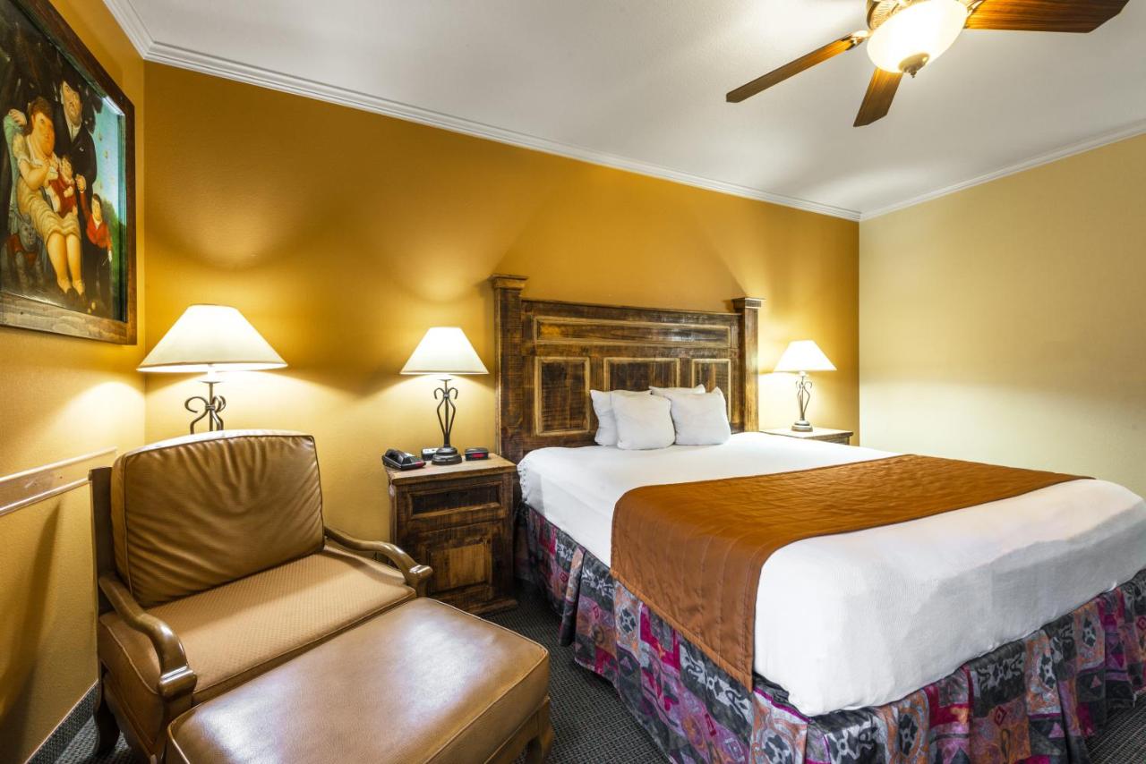 King Room - Non-Smoking at La Hacienda near Alamodome & Riverwalk