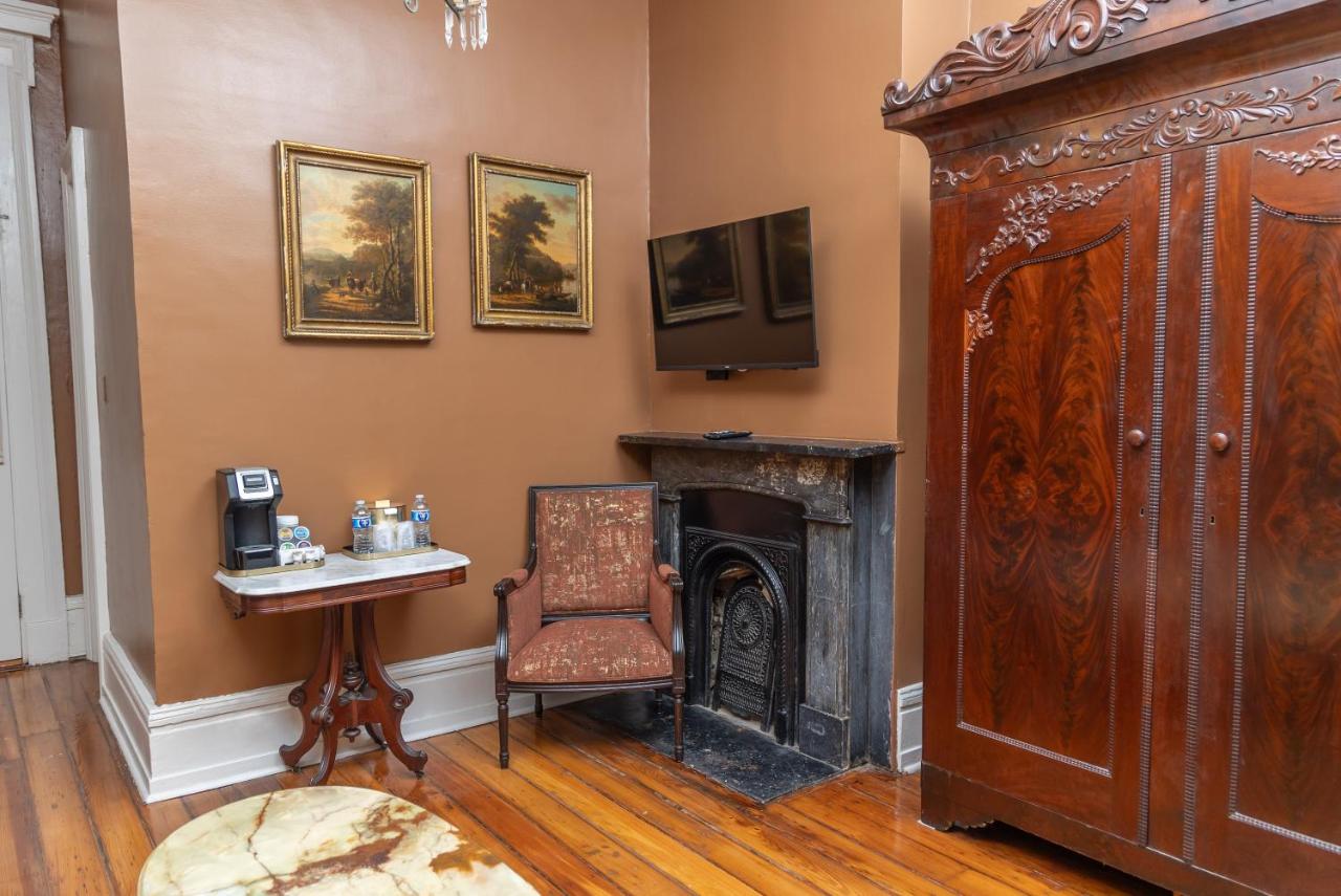 | Lamothe House Hotel a French Quarter Guest Houses Property
