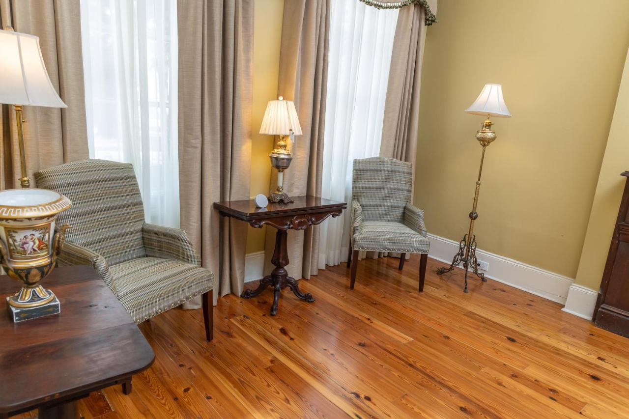 | Lamothe House Hotel a French Quarter Guest Houses Property