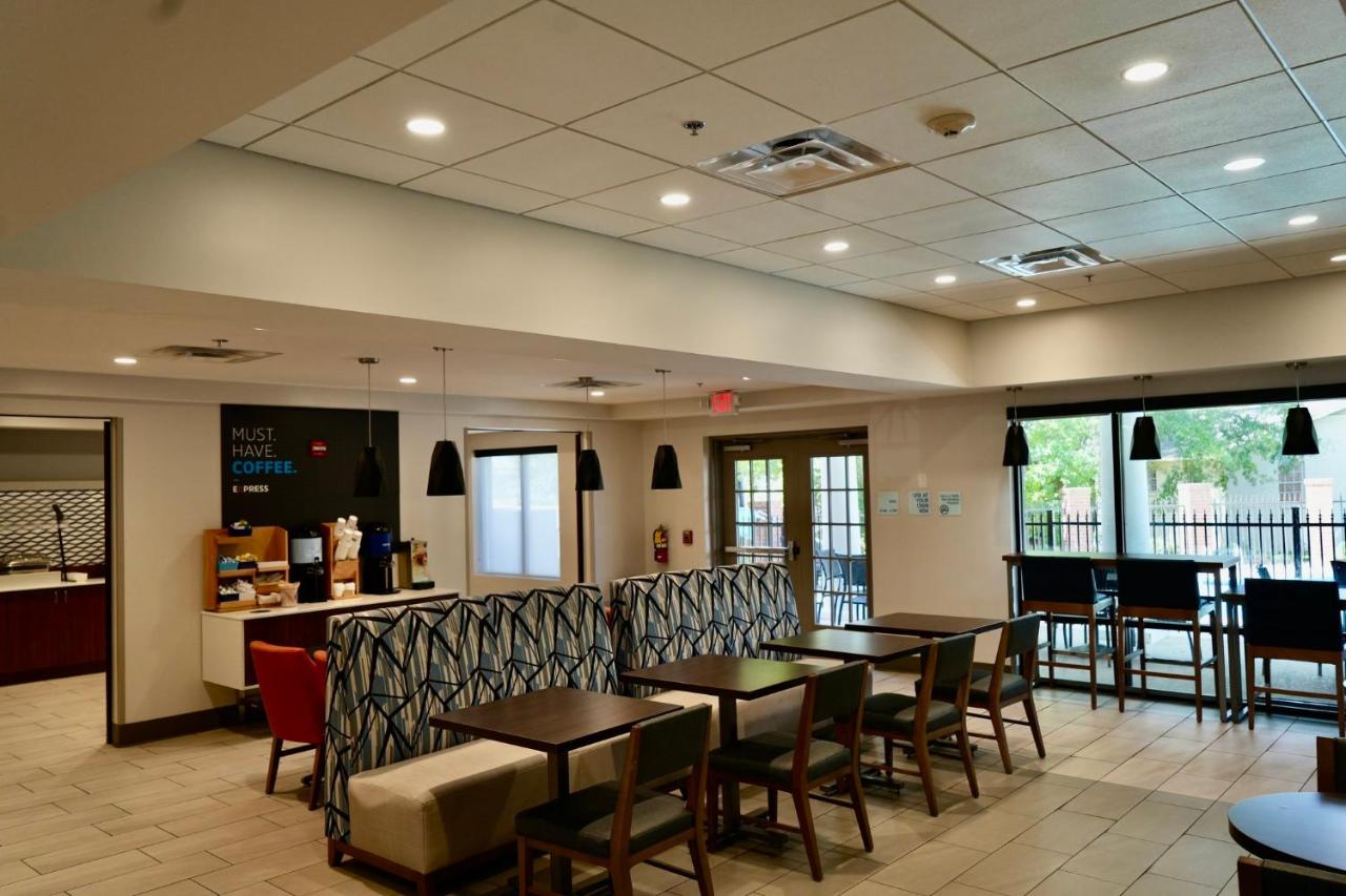  | Holiday Inn Express & Suites Flowood, an IHG Hotel