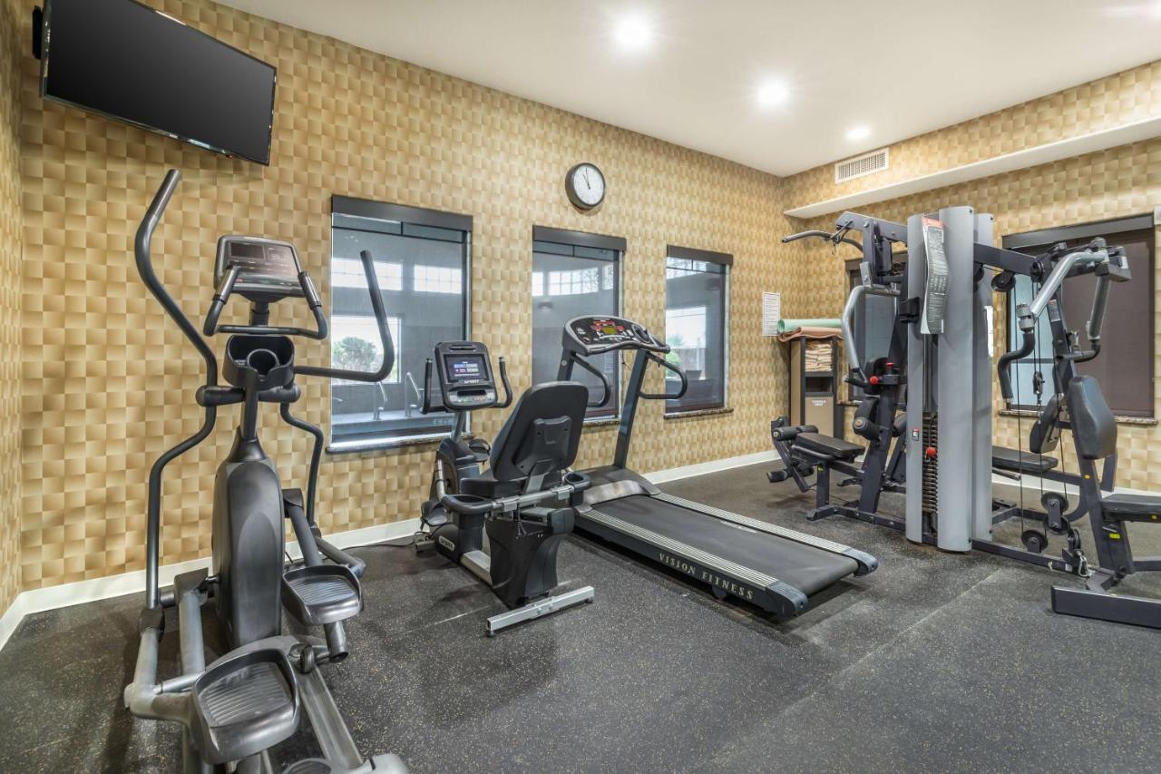  | Best Western Plus Lackland Hotel & Suites