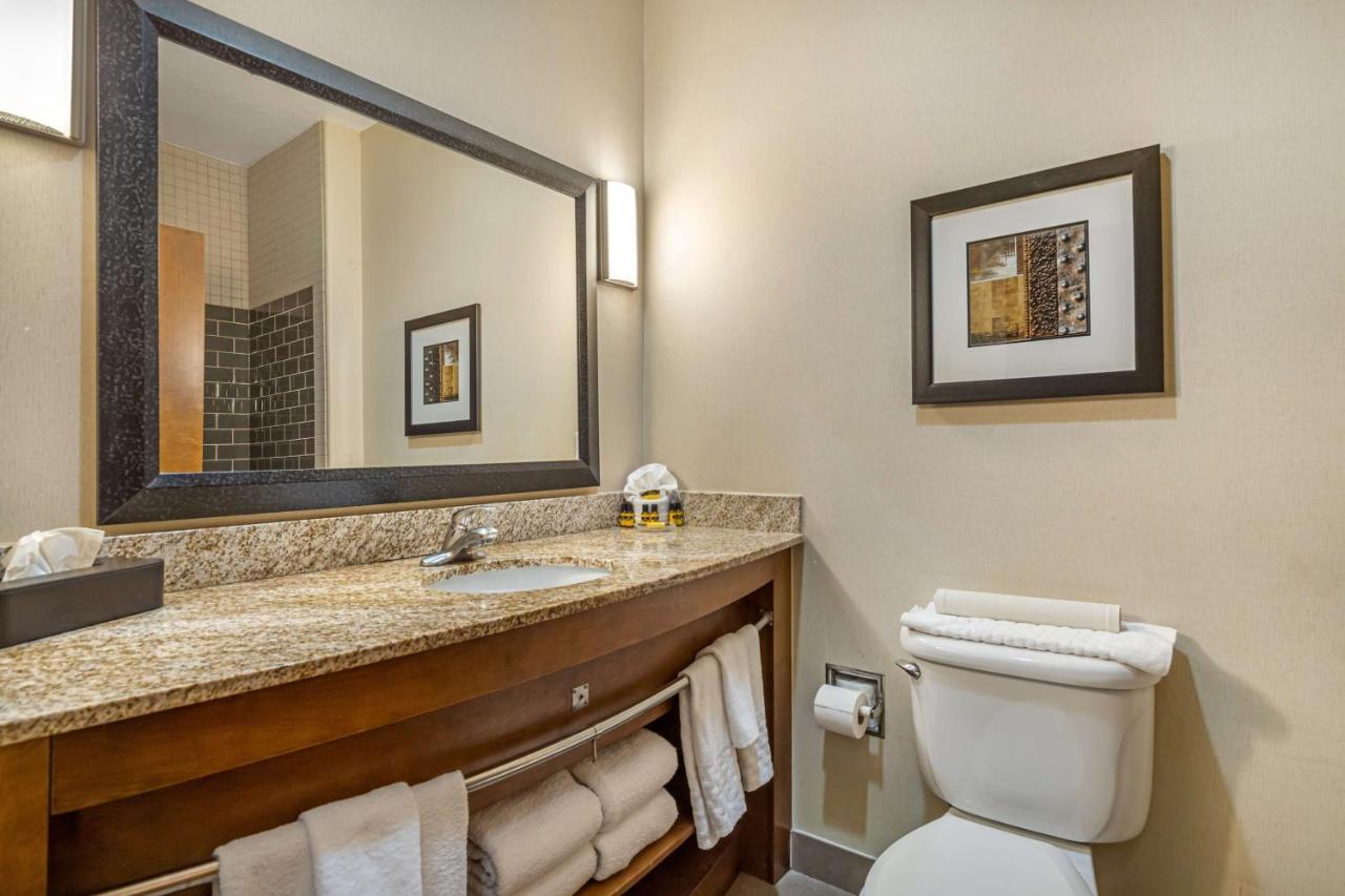  | Best Western Plus Lackland Hotel & Suites