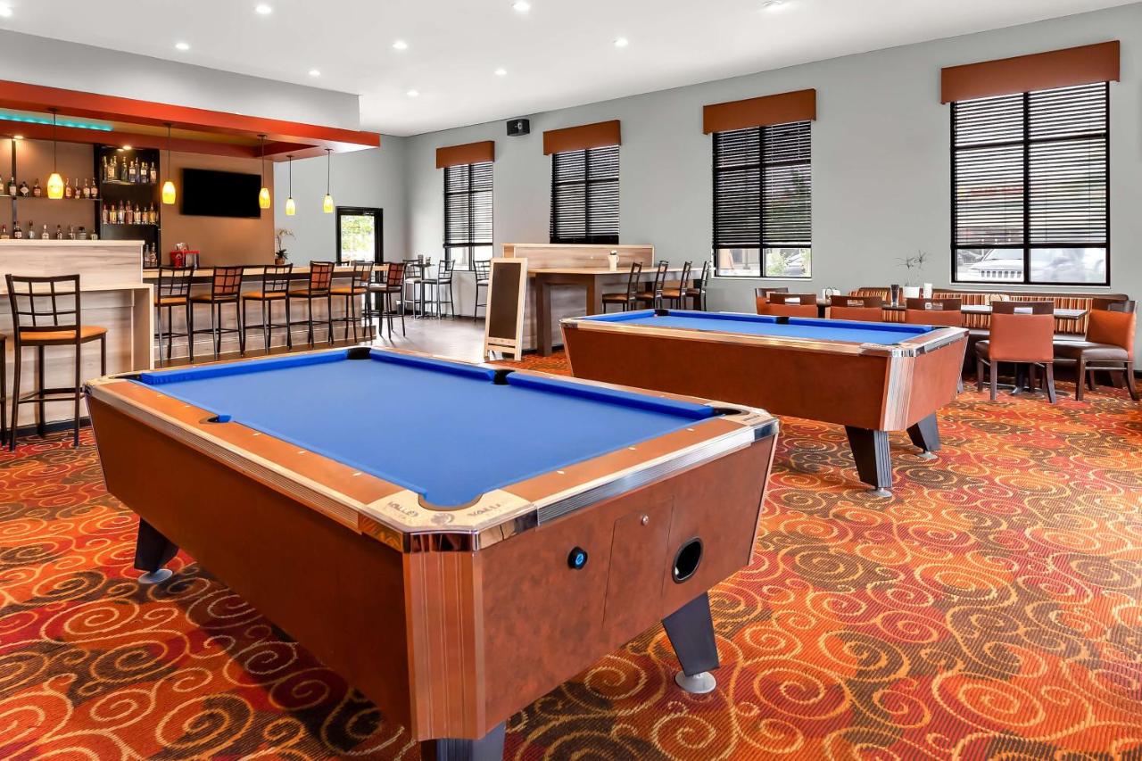 | Best Western Saluki Inn