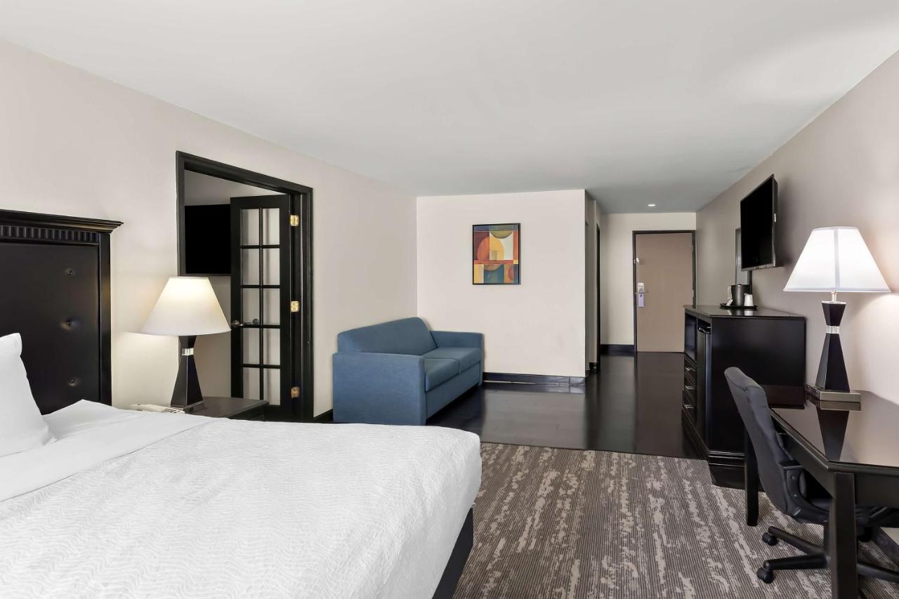 | Best Western Saluki Inn