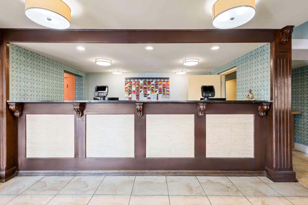 | Best Western Executive Suites