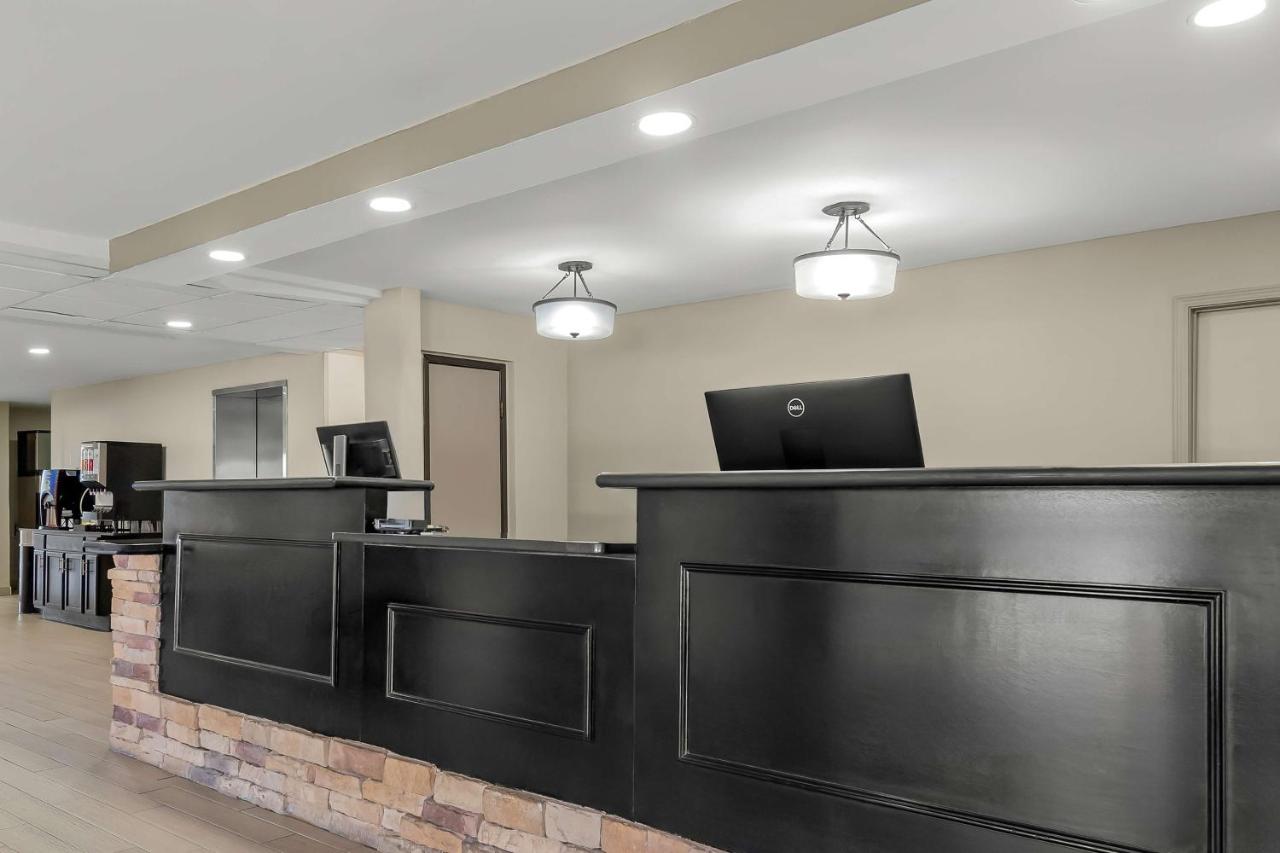 | Best Western Saluki Inn