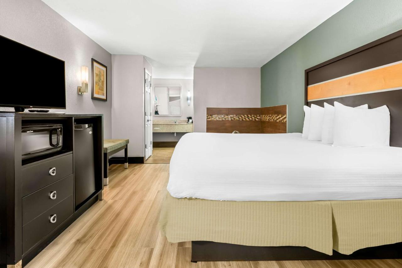 | Best Western Executive Suites