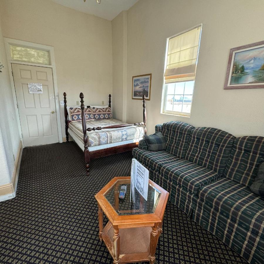 | Steam Train Hotel