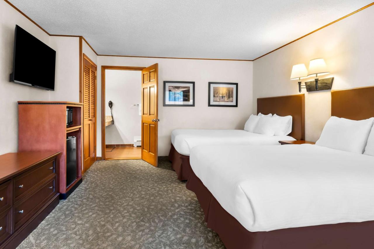 Queen Room with Two Queen Beds - Disability Access at Best Western Adirondack Inn