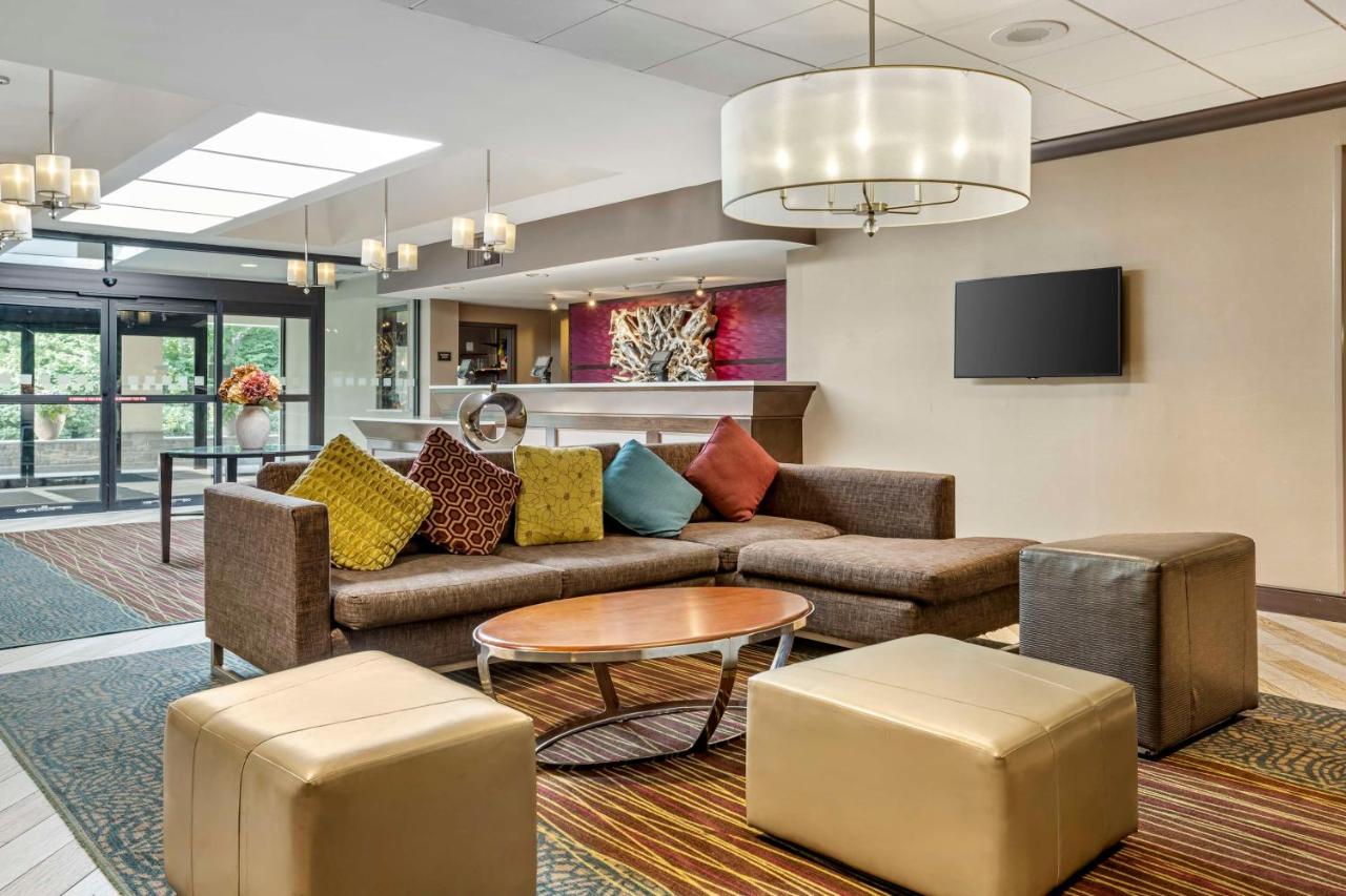 | Best Western Plus Kingston Hotel And Conference Center